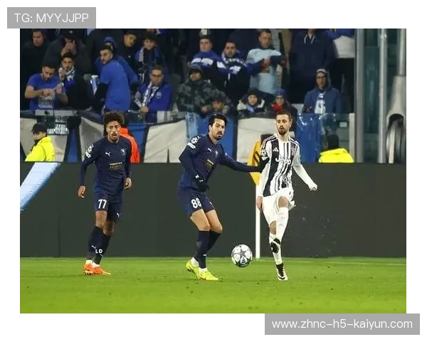 尤文中场一脚直塞,麦肯尼插上抢点致命一击