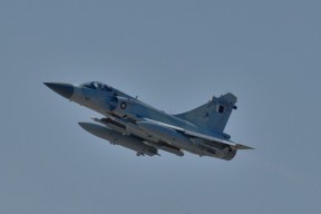 开云体育官网上-中超后勤团队规模扩大专业细分提升服务能力，中超 中后卫