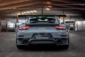 开云体育娱乐-“简阳文体中心：羽毛球决赛进入白热化阶段，紧张刺激”